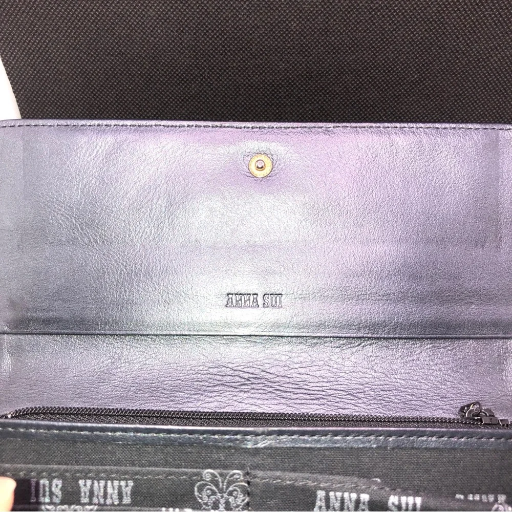 Anna Sui Dolce purple embossed kiss lock wallet